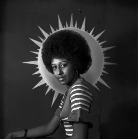 © Fouad Hamza Tibin / Elnour Femme au soleil,  Studio Mwahib Circa 1970
