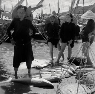 Raoul Coutard Pêcheurs de Nha-Trang, Viet-Nam,  Circa 1950