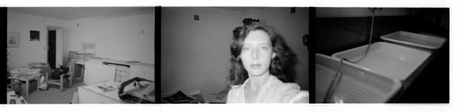 Anne-Marie Filaire, Autoportrait, intérieur du laboratoire, rue de Charonne, Paris, 26 juin 1989 © Anne-Marie Filaire