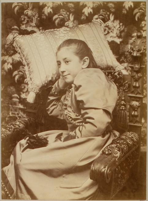 Benoît de Tyszkiewicz Portrait de sa fille, Elisabeth Marie Tyszkiewicz 1892 © collection musée Nicéphore Niépce / Ville de Chalon-sur-Saône