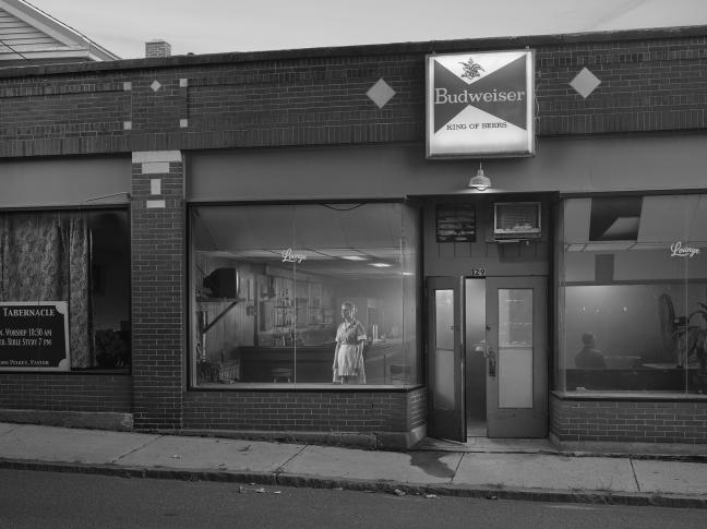 The Lounge 2021-2022 © Gregory Crewdson/courtesy galerie Templon