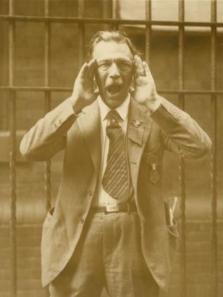 International Newsreel Photo Le gouverneur de l’Alabama arrêté pour violation des lois de prohibition 24 novembre 1926 Tirage gélatino-argentique © collection privée